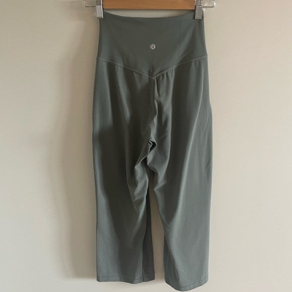 Lululemon Align Wide Leg Crop 23" Grey Sage Size 2 - Picture 6 of 10